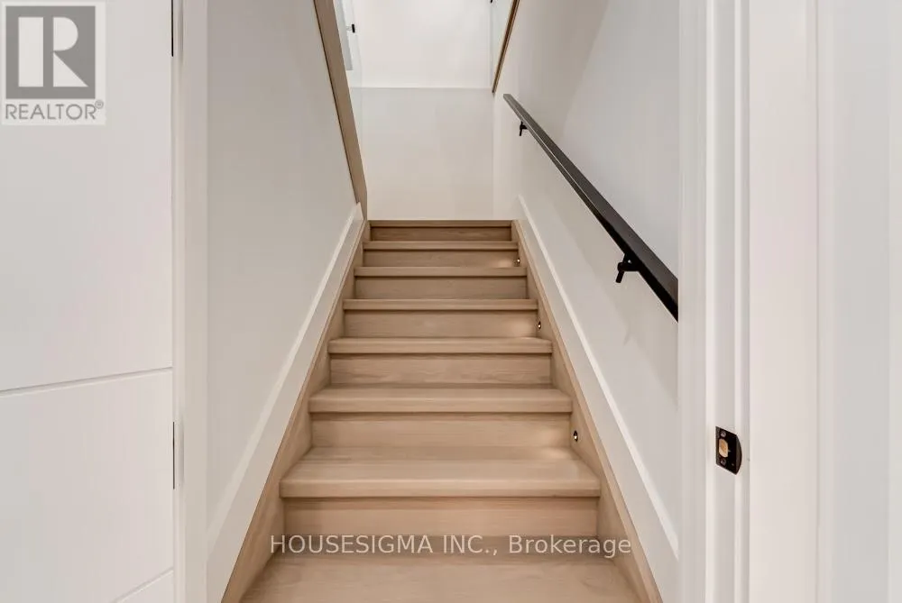 188 DUPLEX AVENUE