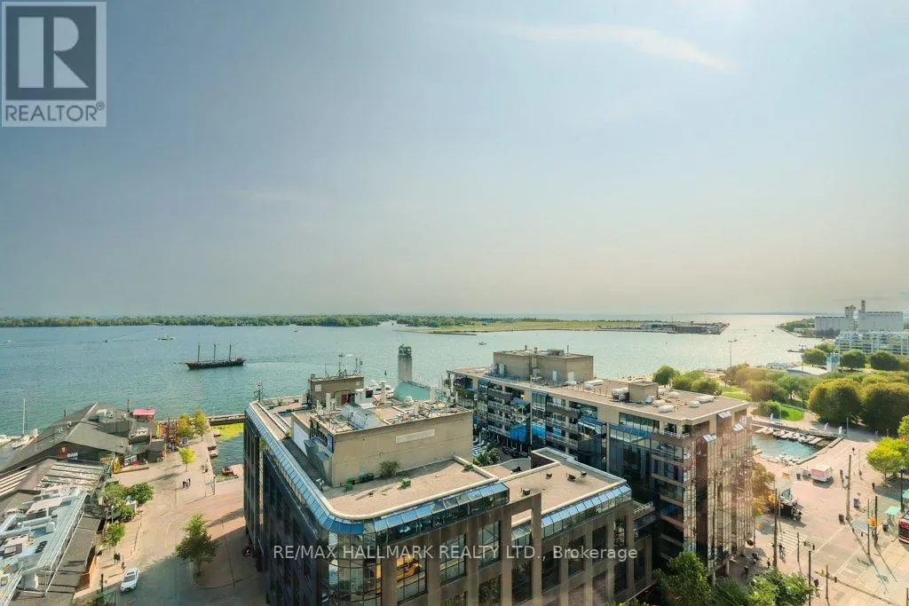 1501 - 260 QUEENS QUAY W