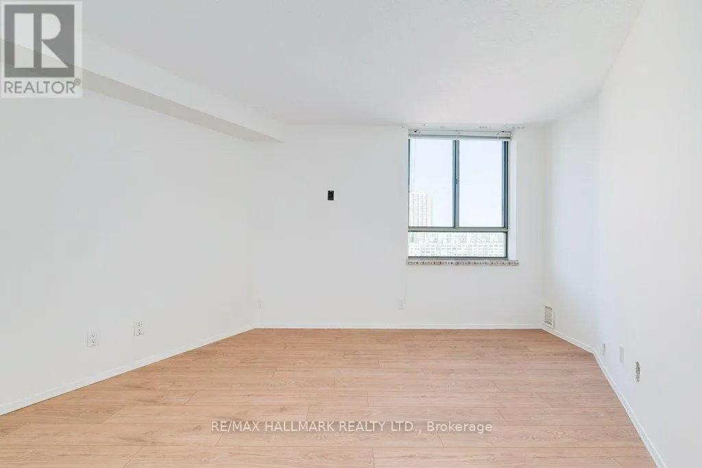 1501 - 260 QUEENS QUAY W