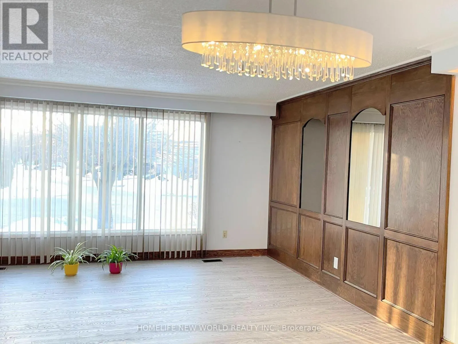 58 MARATHON CRESCENT