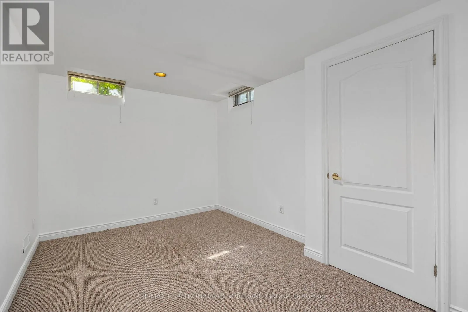 10 TILLINGHAM KEEP