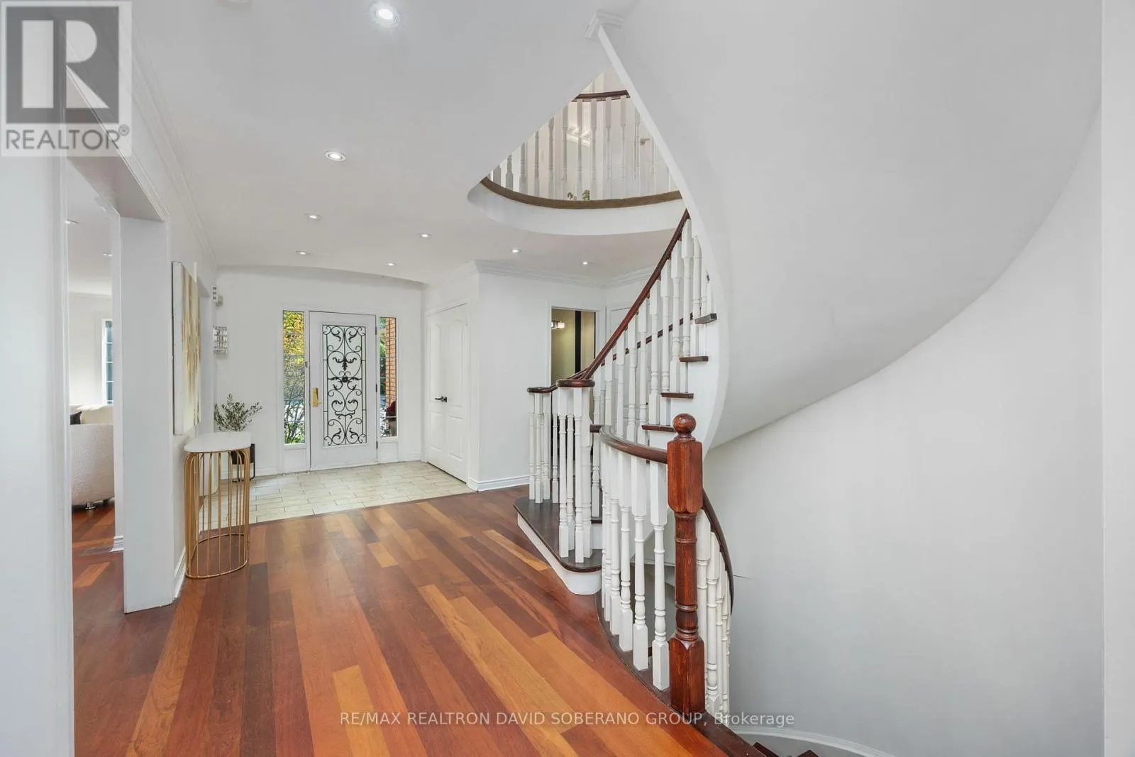 10 TILLINGHAM KEEP