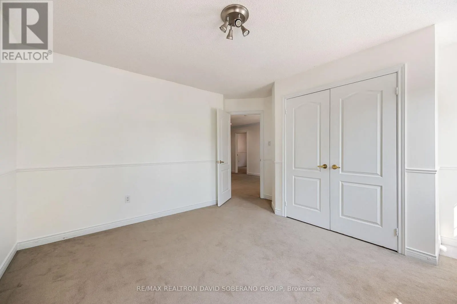 10 TILLINGHAM KEEP