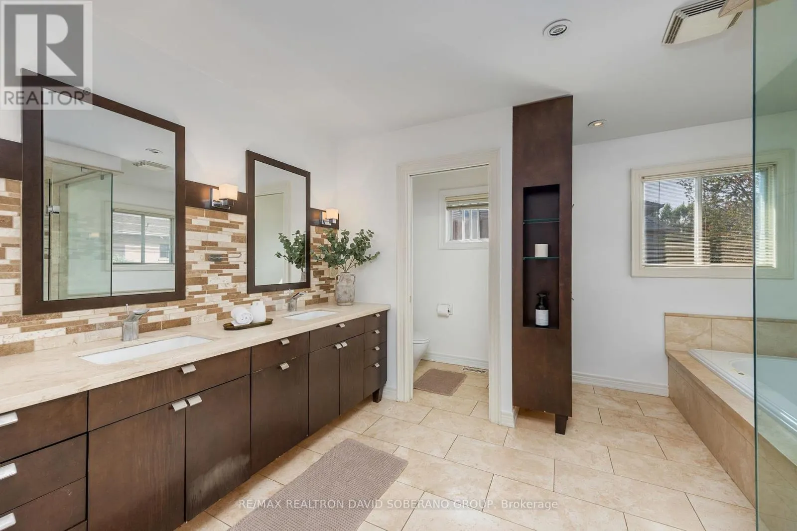 10 TILLINGHAM KEEP