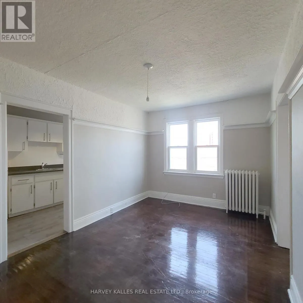 5 - 1 BROOKDALE AVENUE