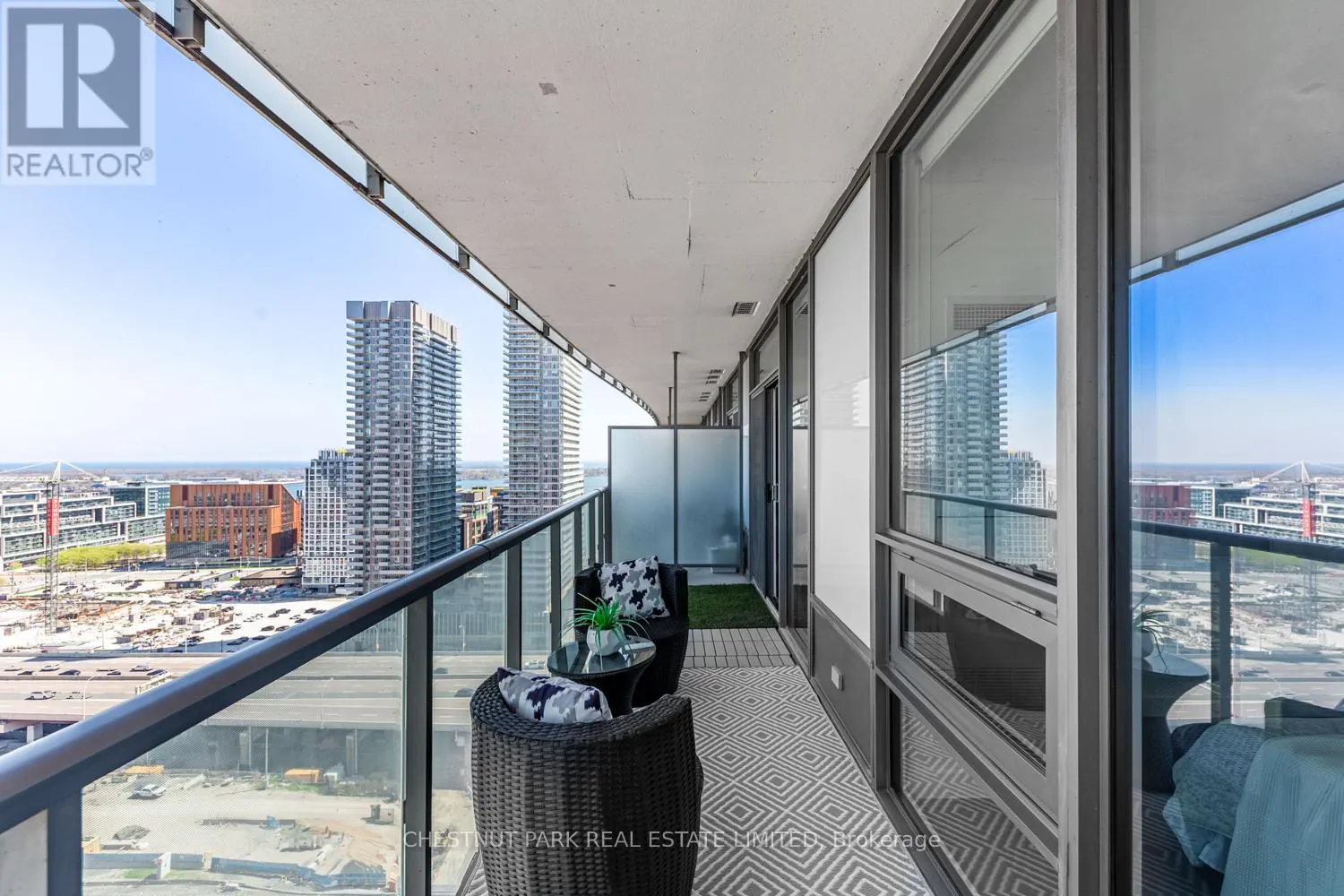 2206 - 1 MARKET STREET
