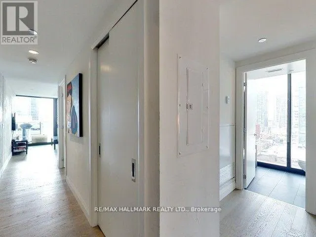 1407 - 224 KING STREET W