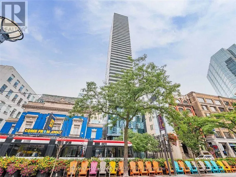 1407 - 224 KING STREET W