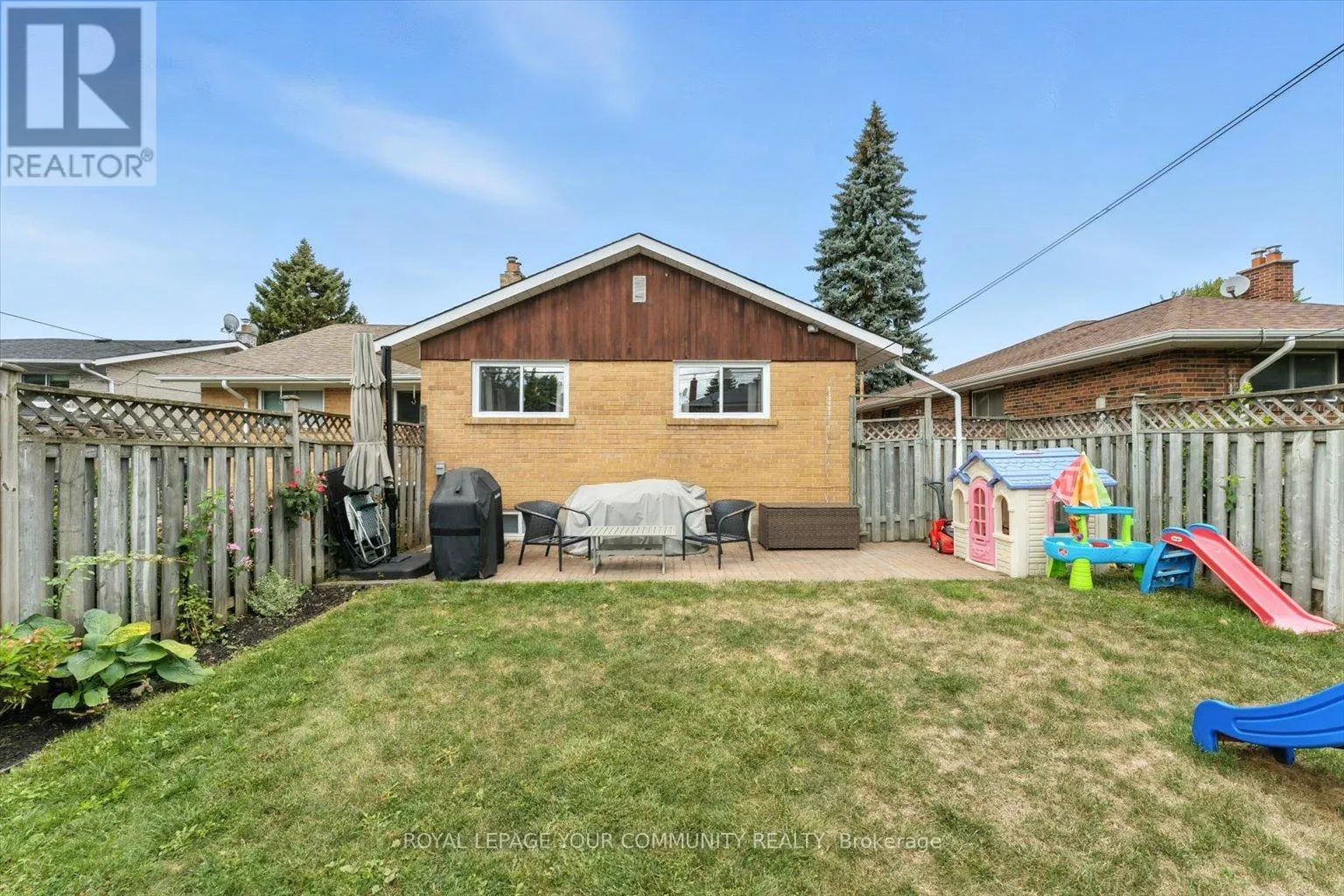 33 MURELLEN CRESCENT
