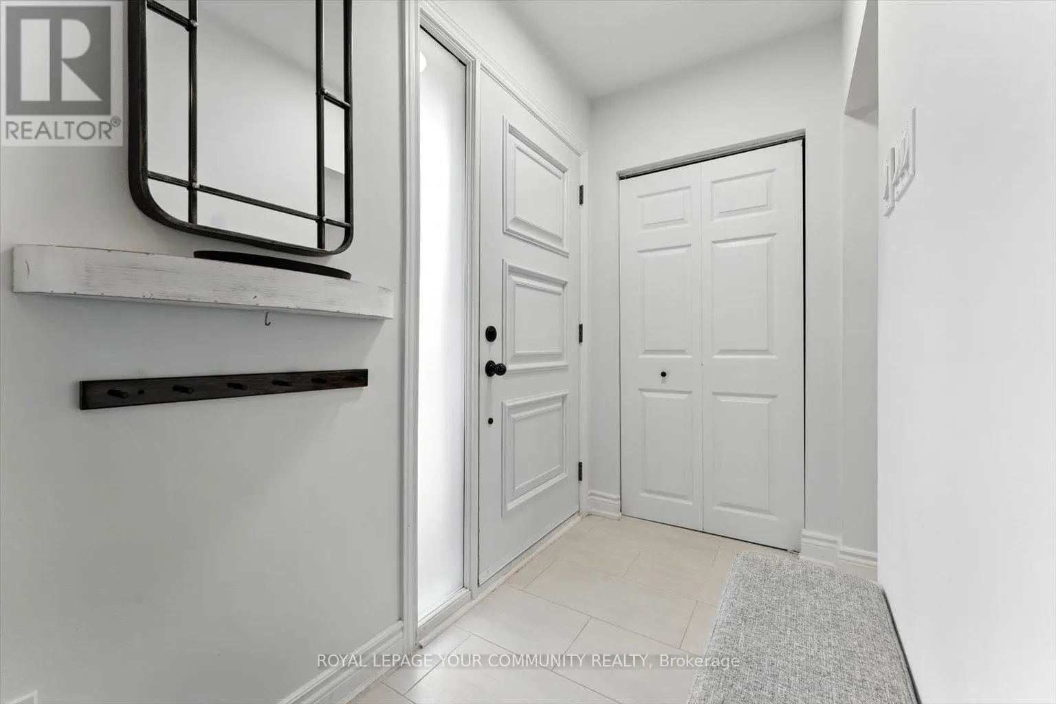 33 MURELLEN CRESCENT