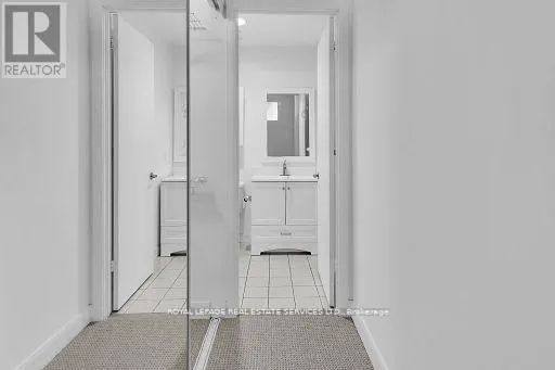 PH13 - 700 KING STREET W