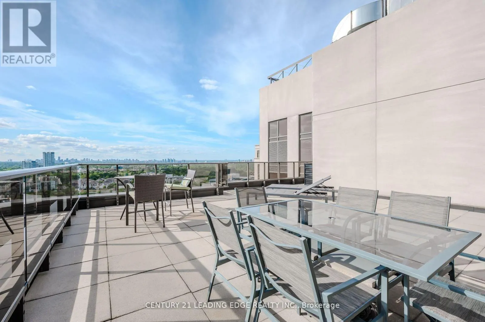PH303 - 135 WYNFORD DRIVE