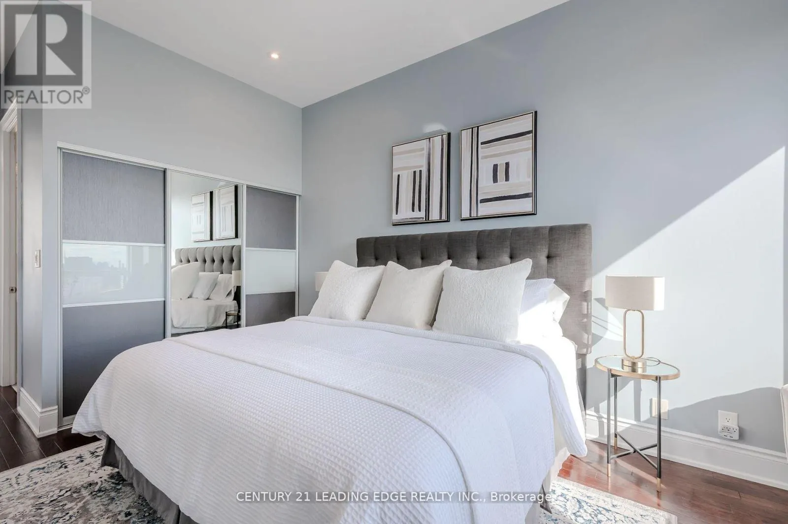 PH303 - 135 WYNFORD DRIVE