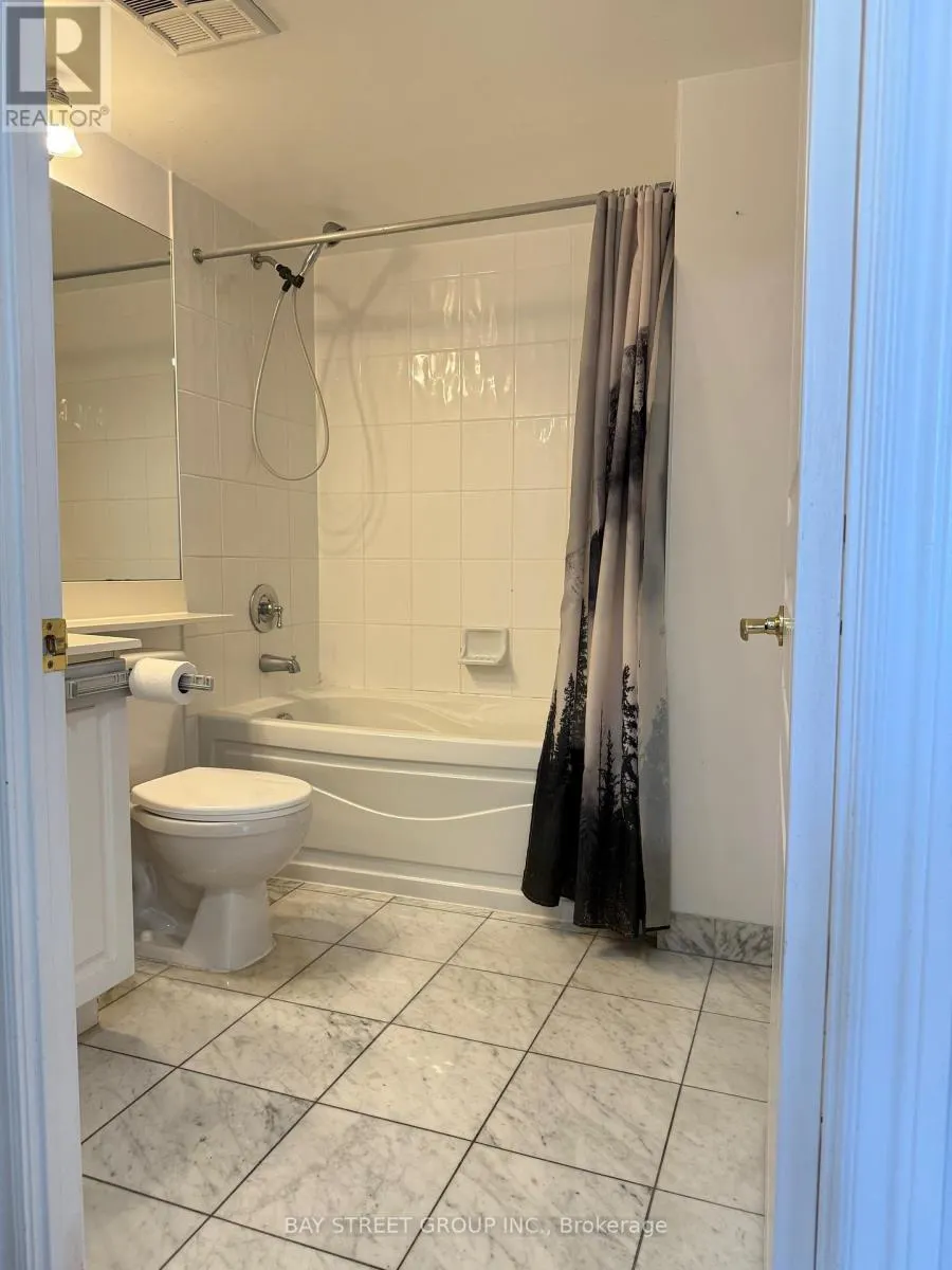 2417 - 15 NORTHTOWN WAY