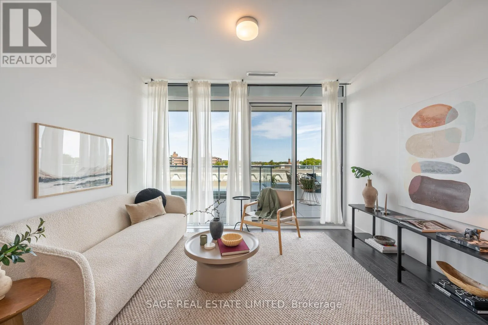212 - 50 O'NEILL ROAD W