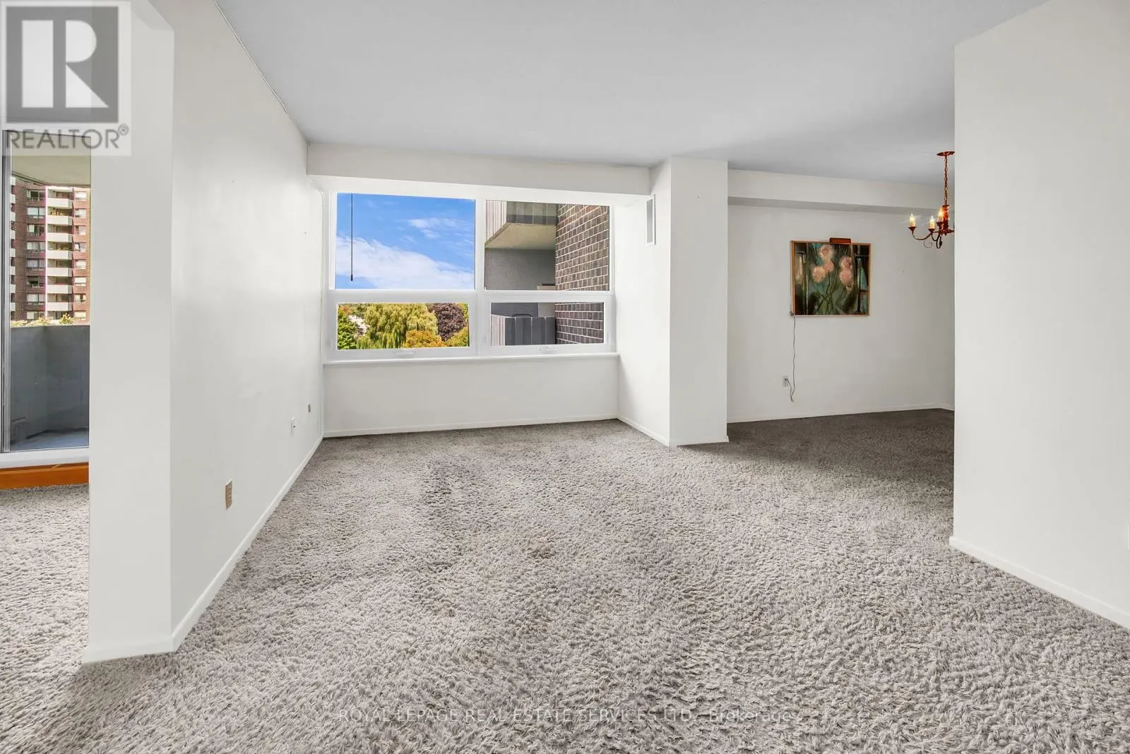 702 - 1900 SHEPPARD AVENUE E