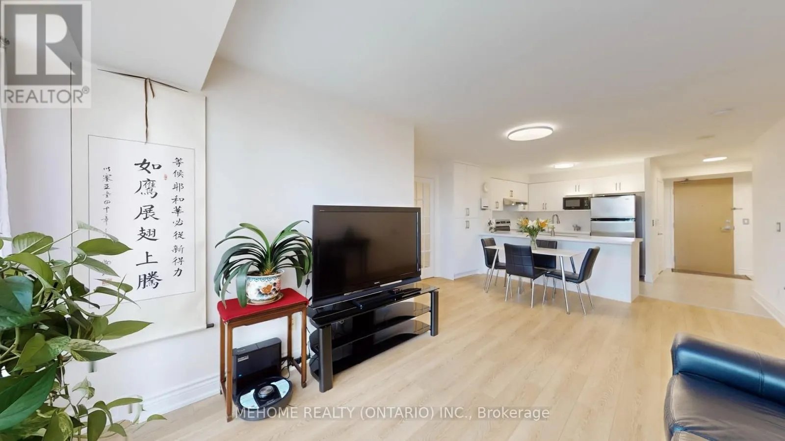 1611 - 509 BEECROFT ROAD