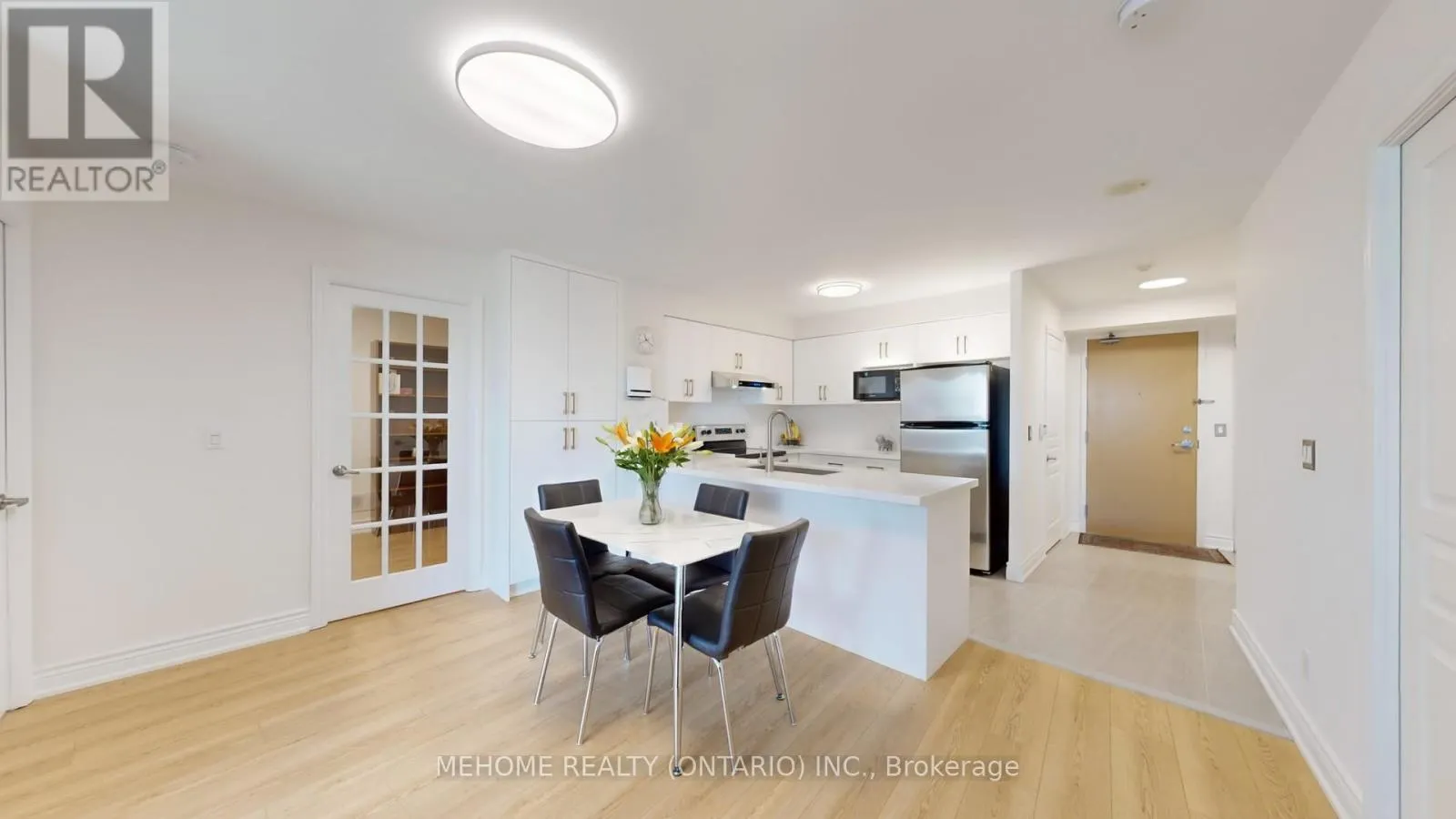 1611 - 509 BEECROFT ROAD