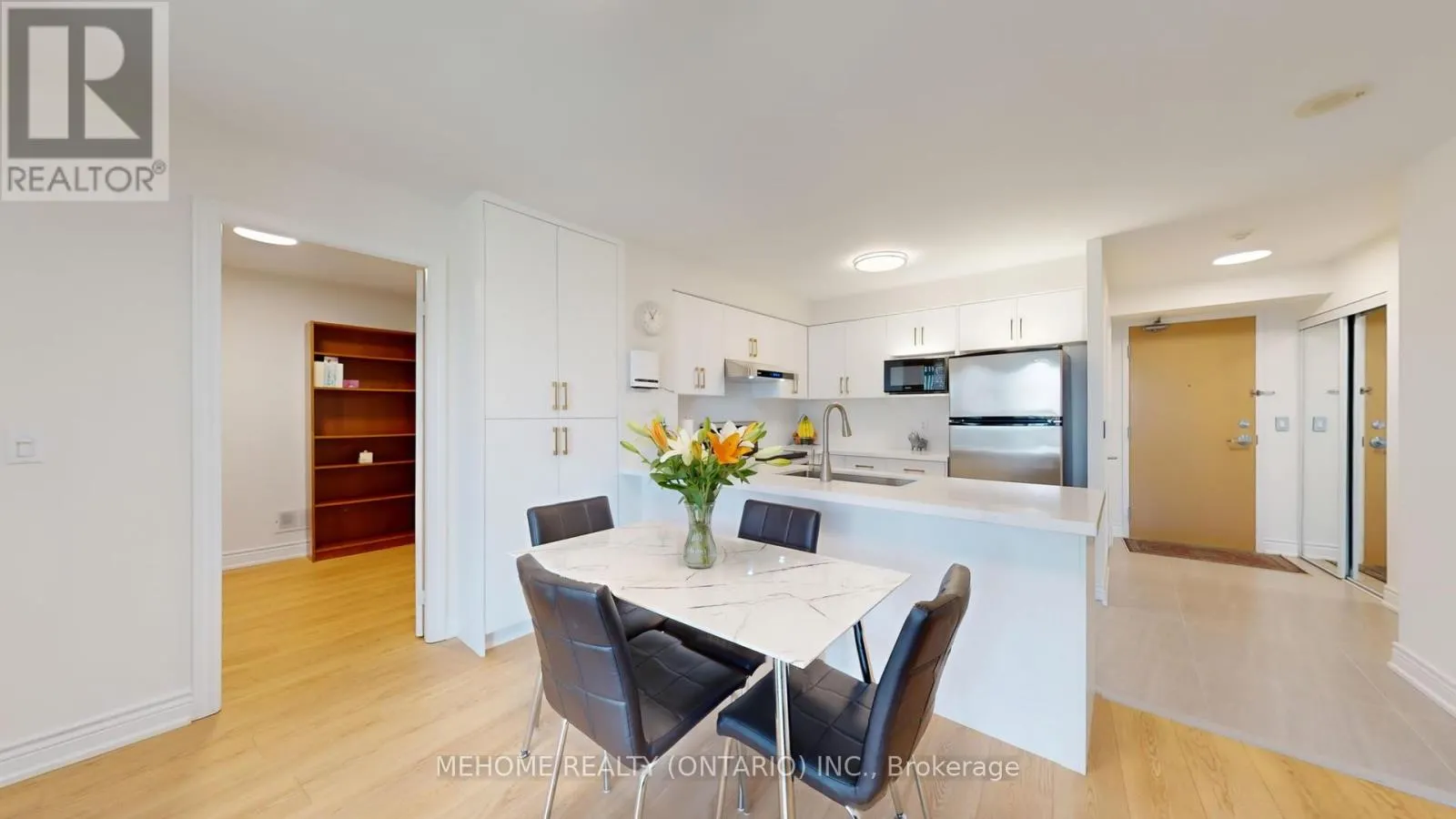1611 - 509 BEECROFT ROAD