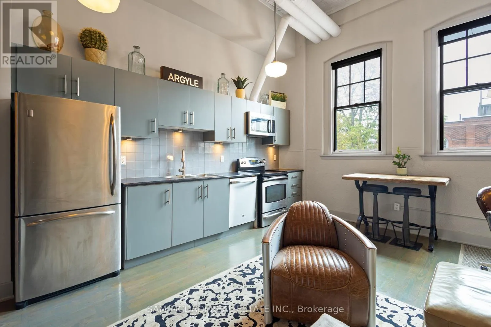 204 - 183 DOVERCOURT ROAD