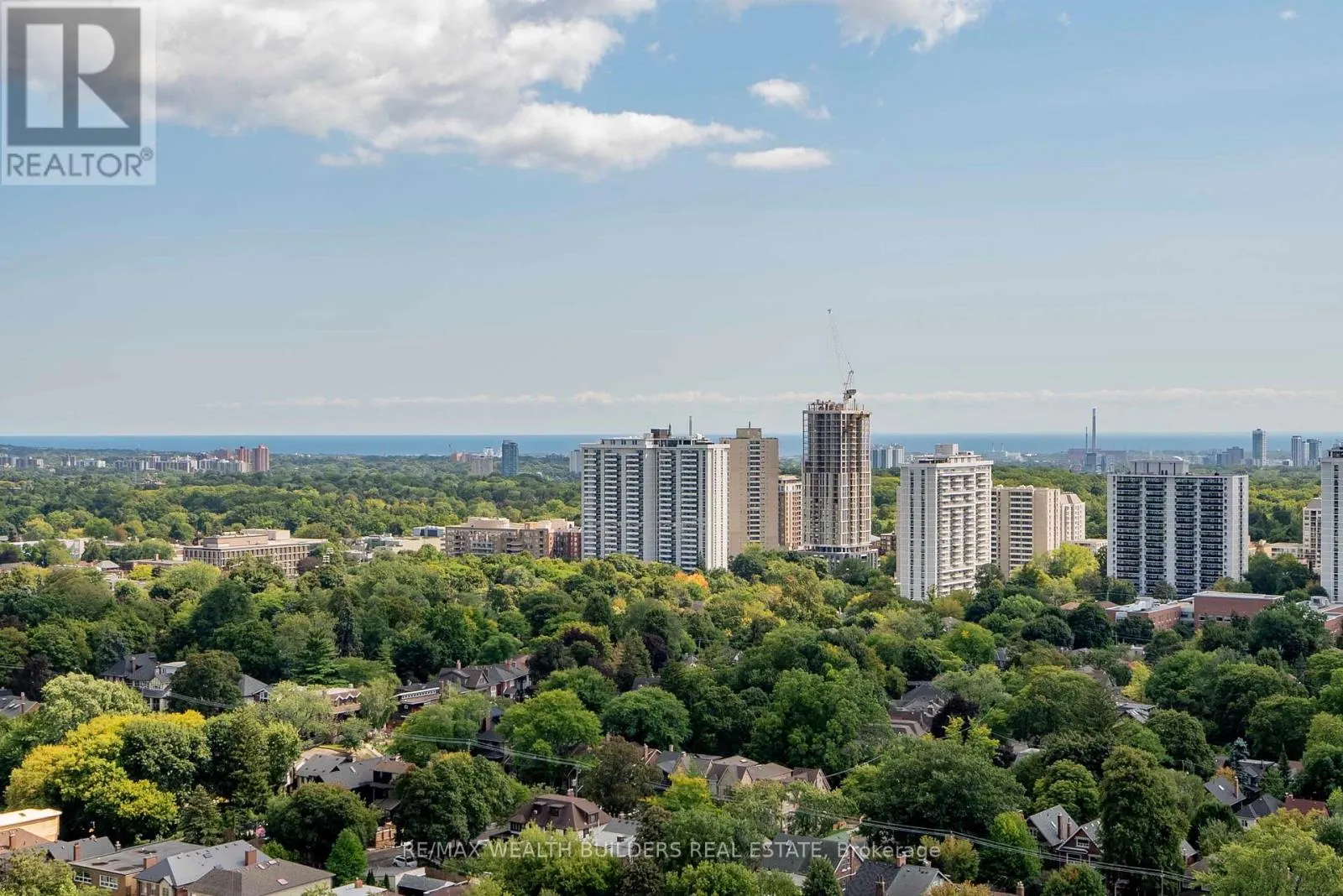 2702 - 2181 YONGE STREET