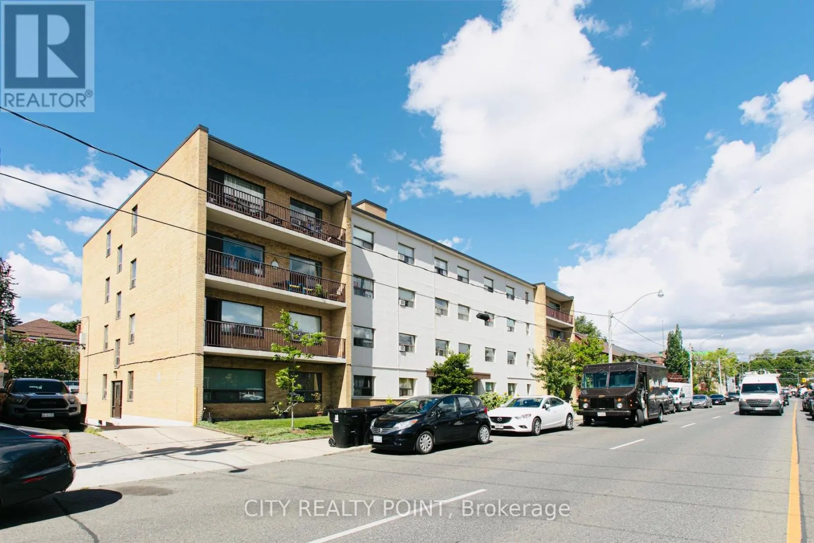 302 - 990 AVENUE ROAD