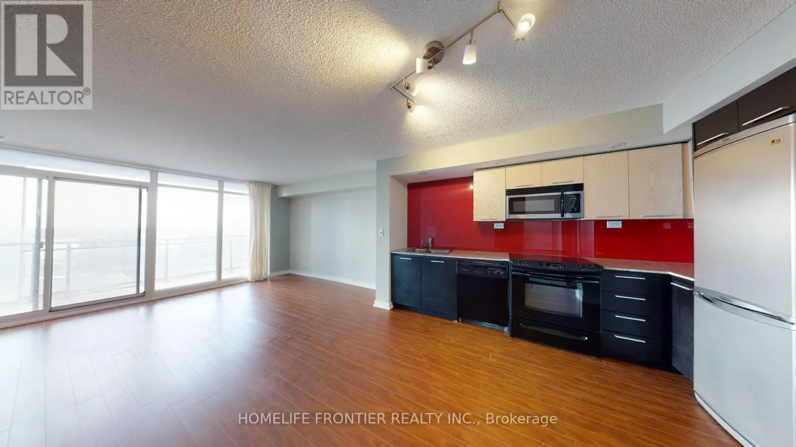 1710 - 25 CAPREOL COURT