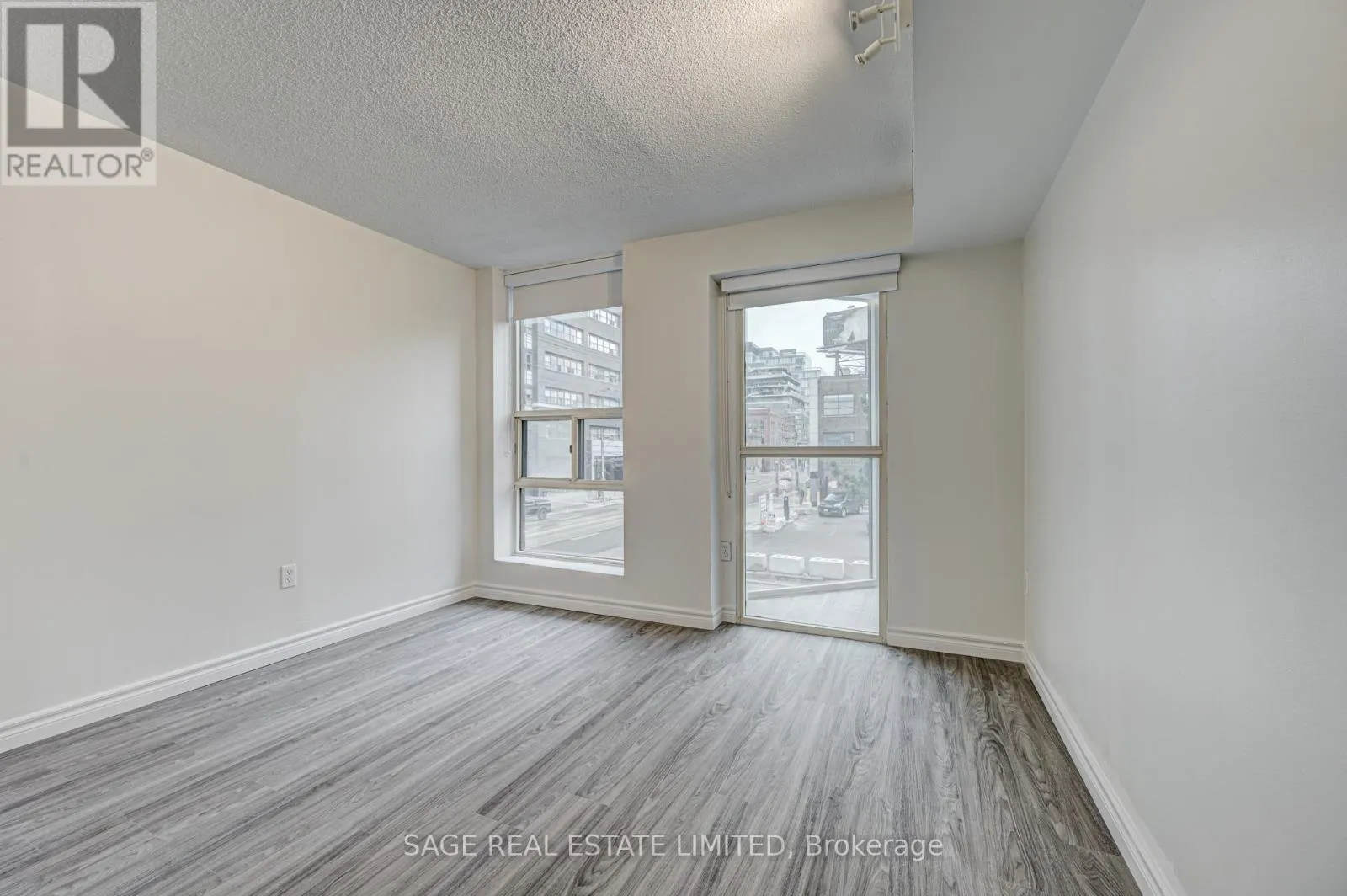 204 - 705 KING STREET W