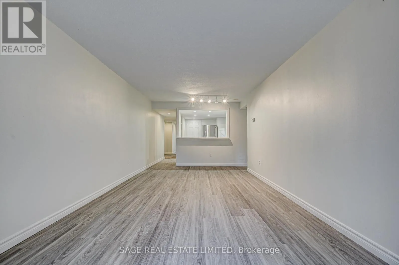 204 - 705 KING STREET W