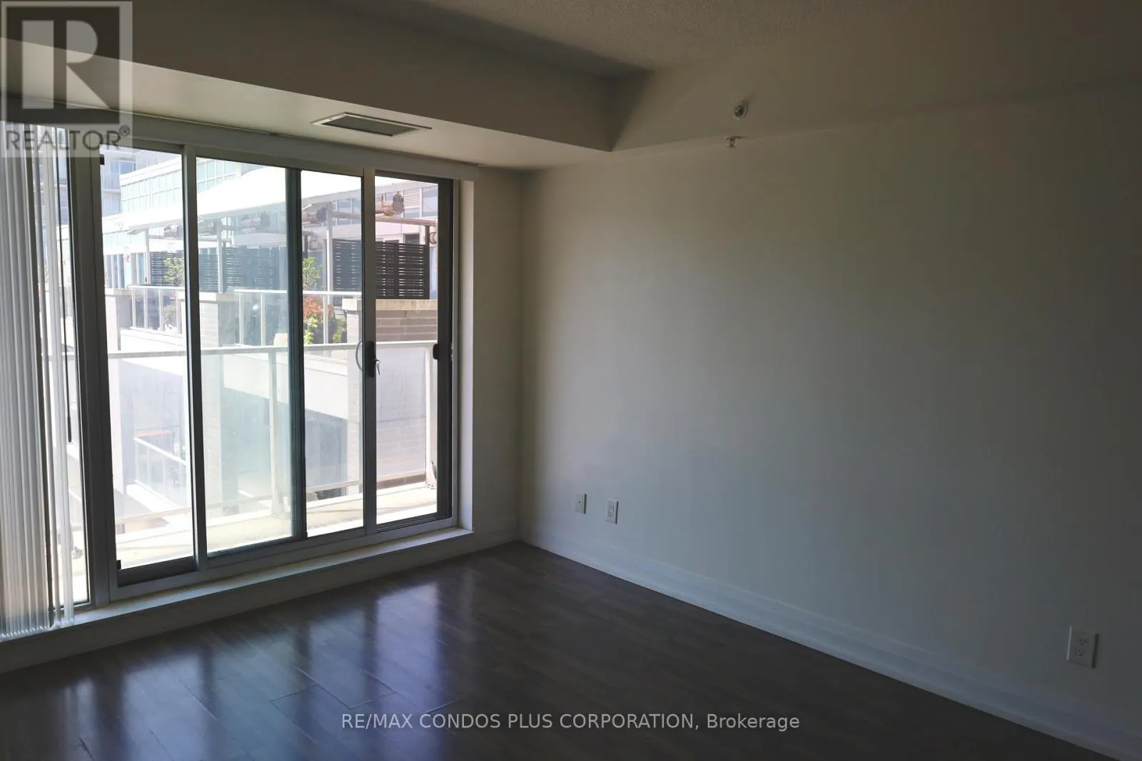 710E - 555 WILSON AVENUE