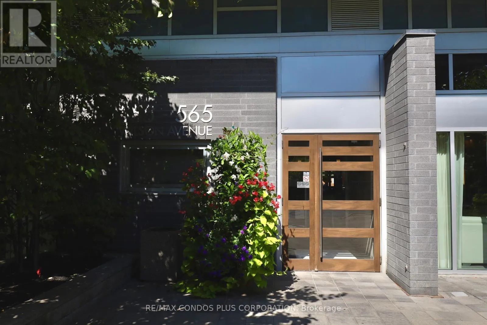 710E - 555 WILSON AVENUE
