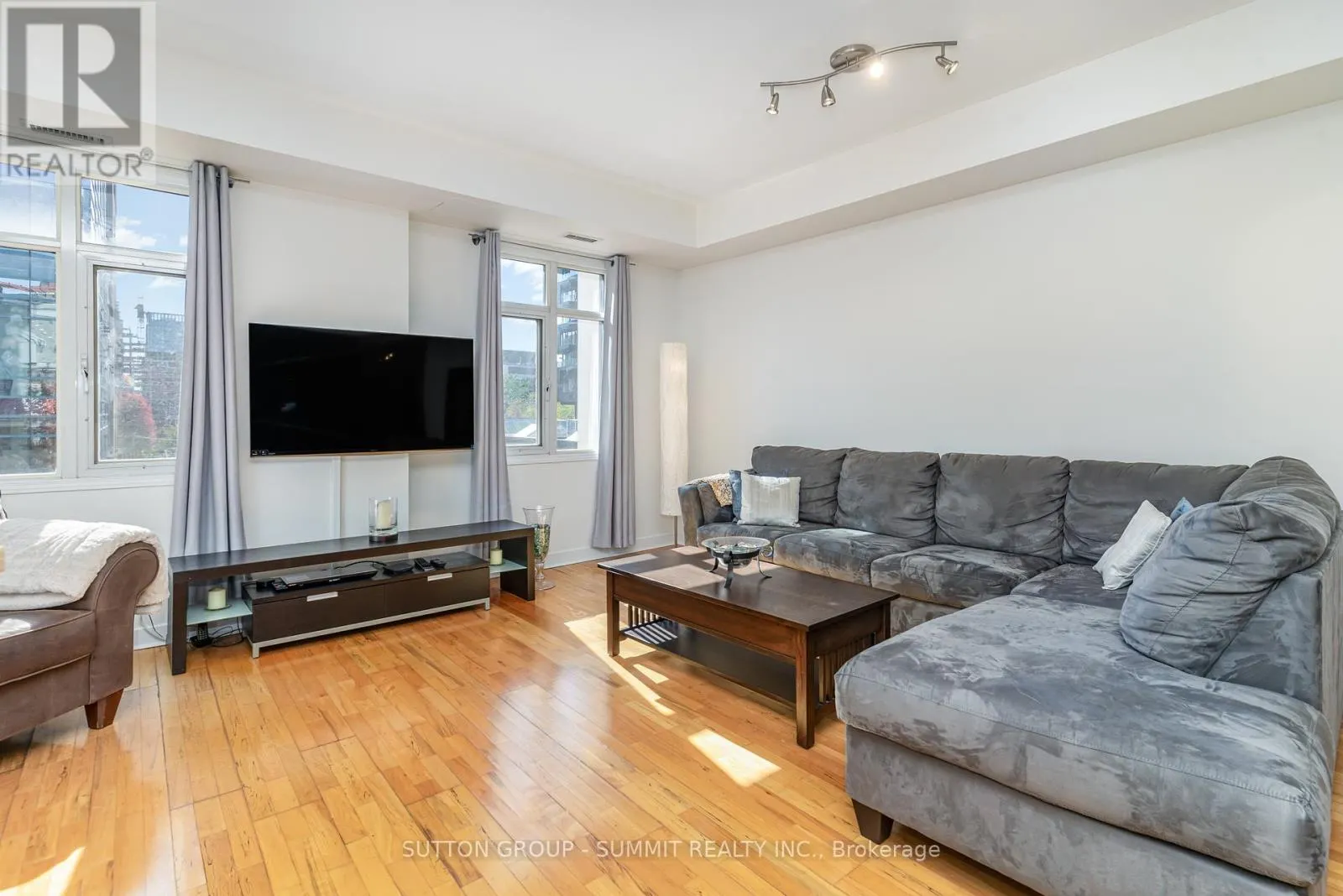 PH36 - 500 RICHMOND STREET W