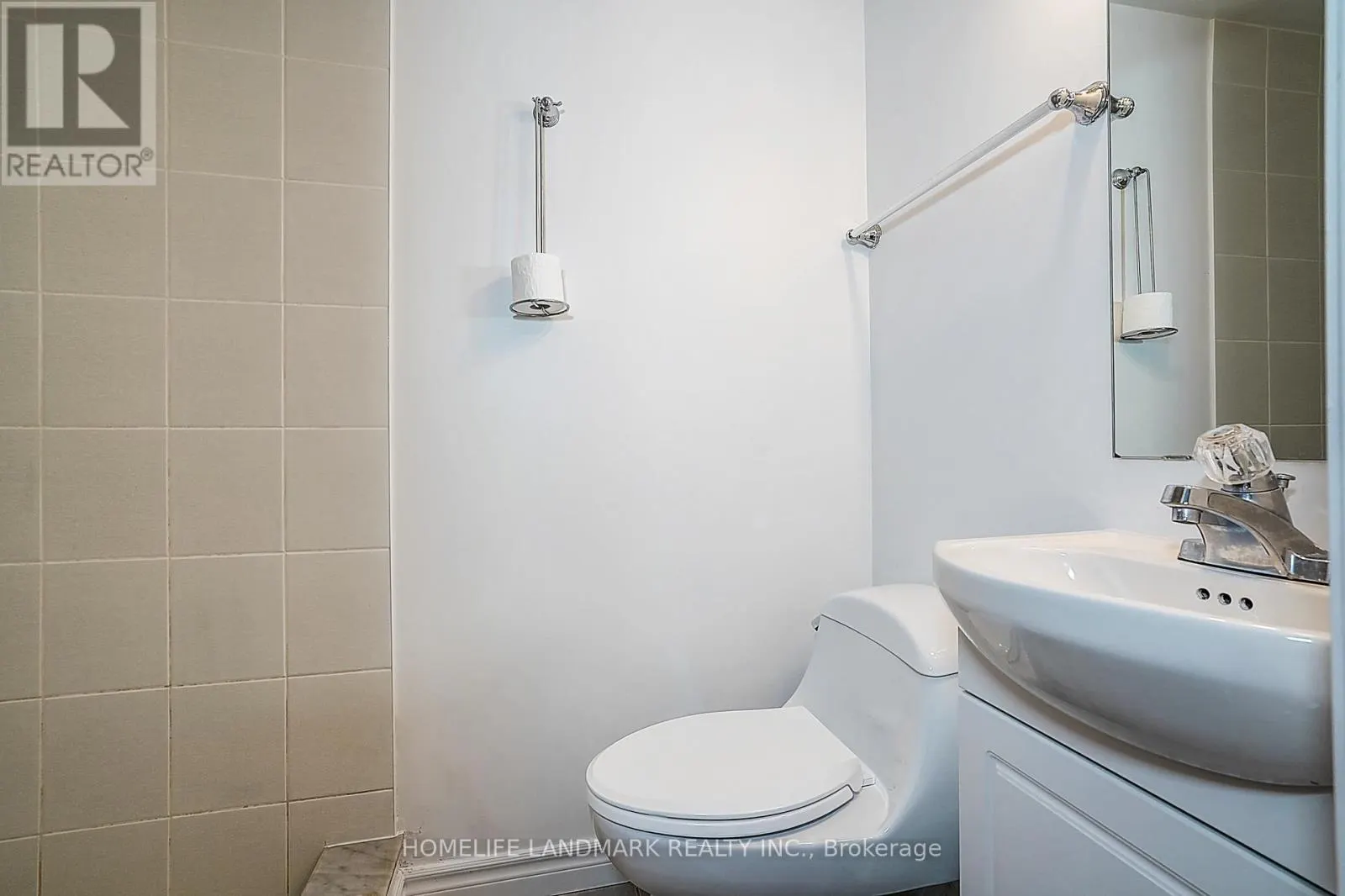 25 BRACKEN FERNWAY