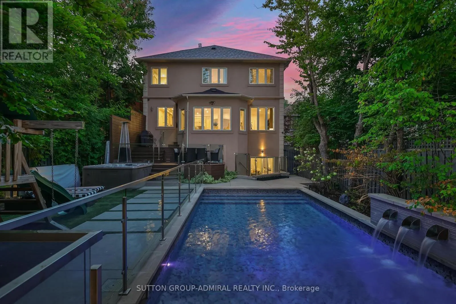 453 GLENGROVE AVENUE W