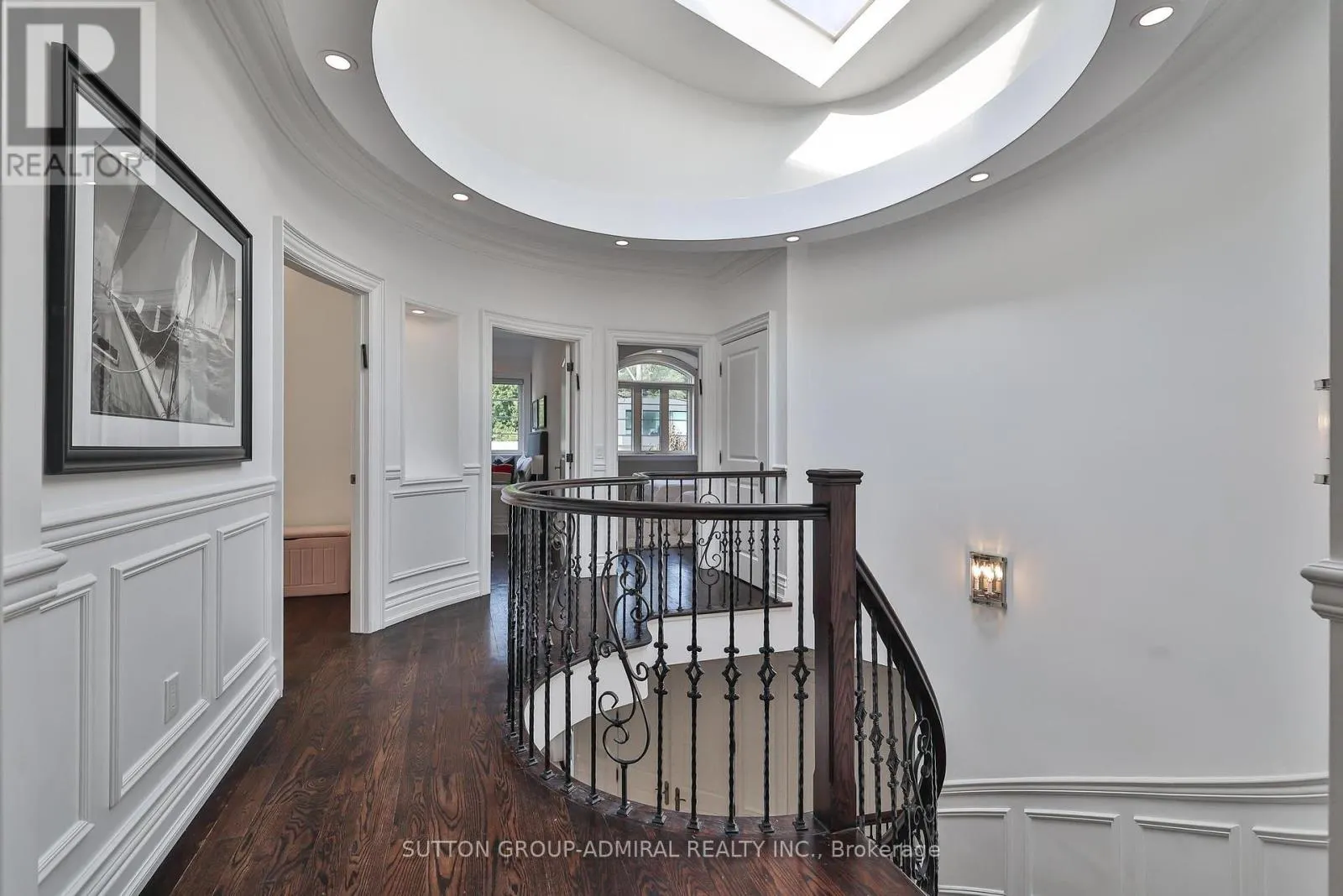 453 GLENGROVE AVENUE W