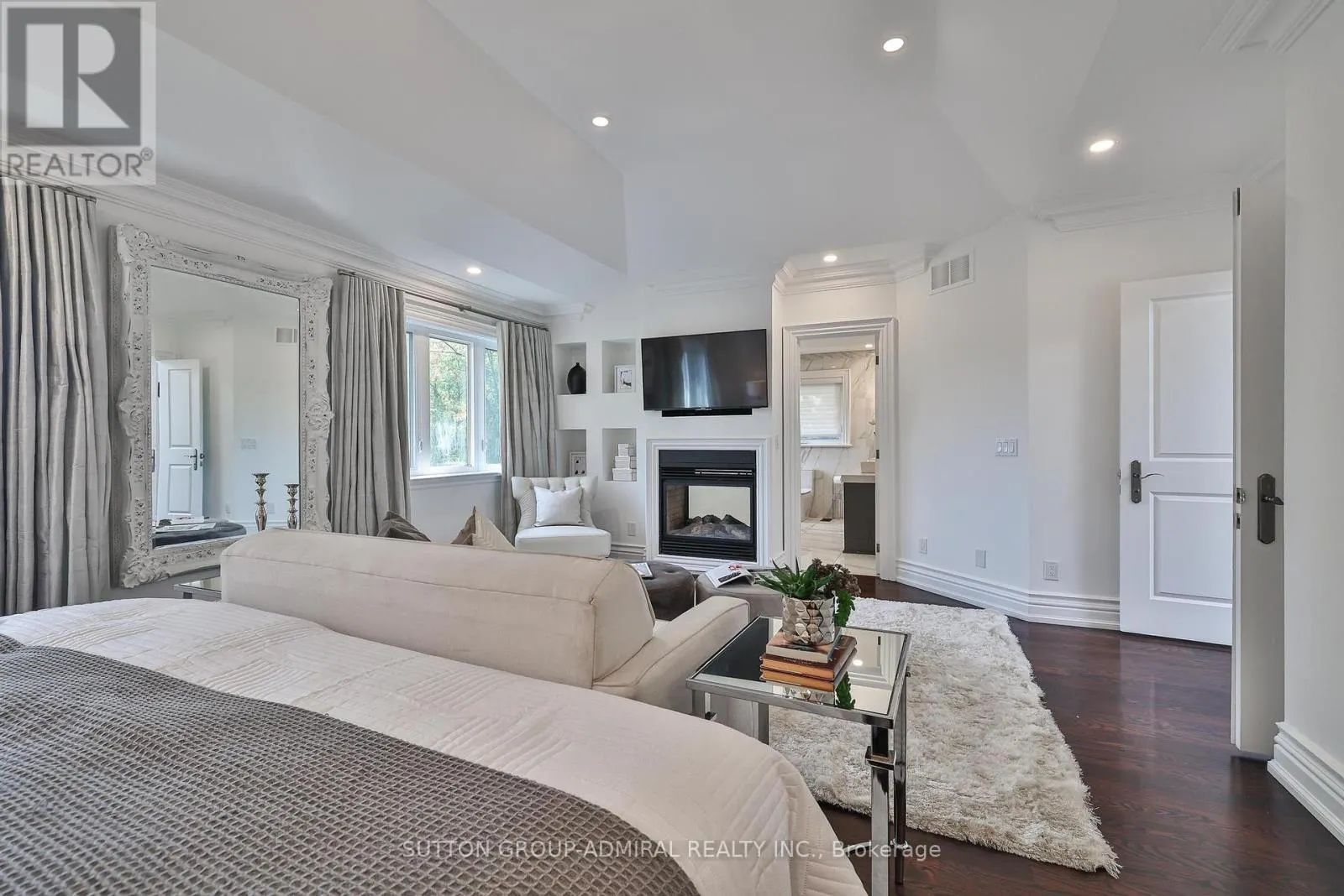 453 GLENGROVE AVENUE W