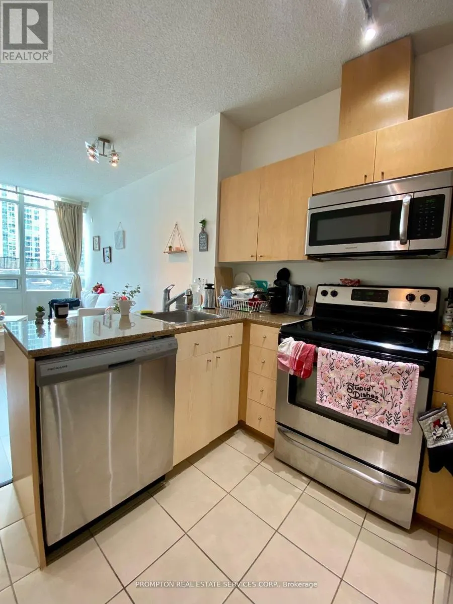 210 - 361 FRONT STREET W