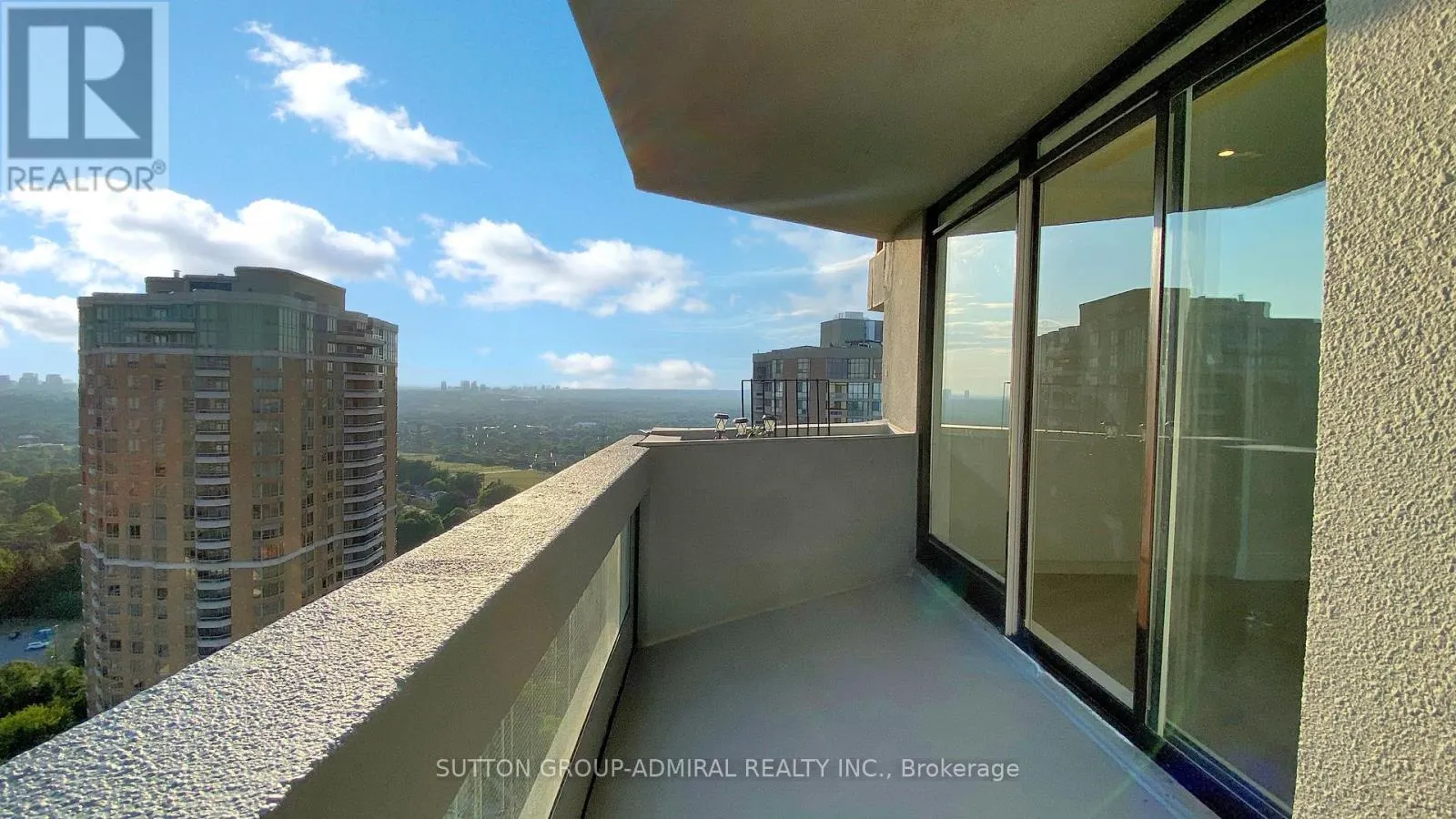 2905 - 65 SKYMARK DRIVE