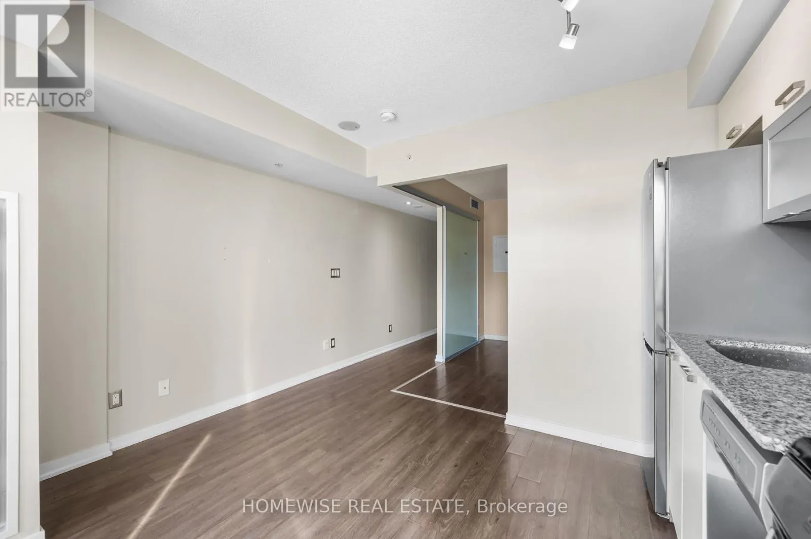 545 - 68 ABELL STREET