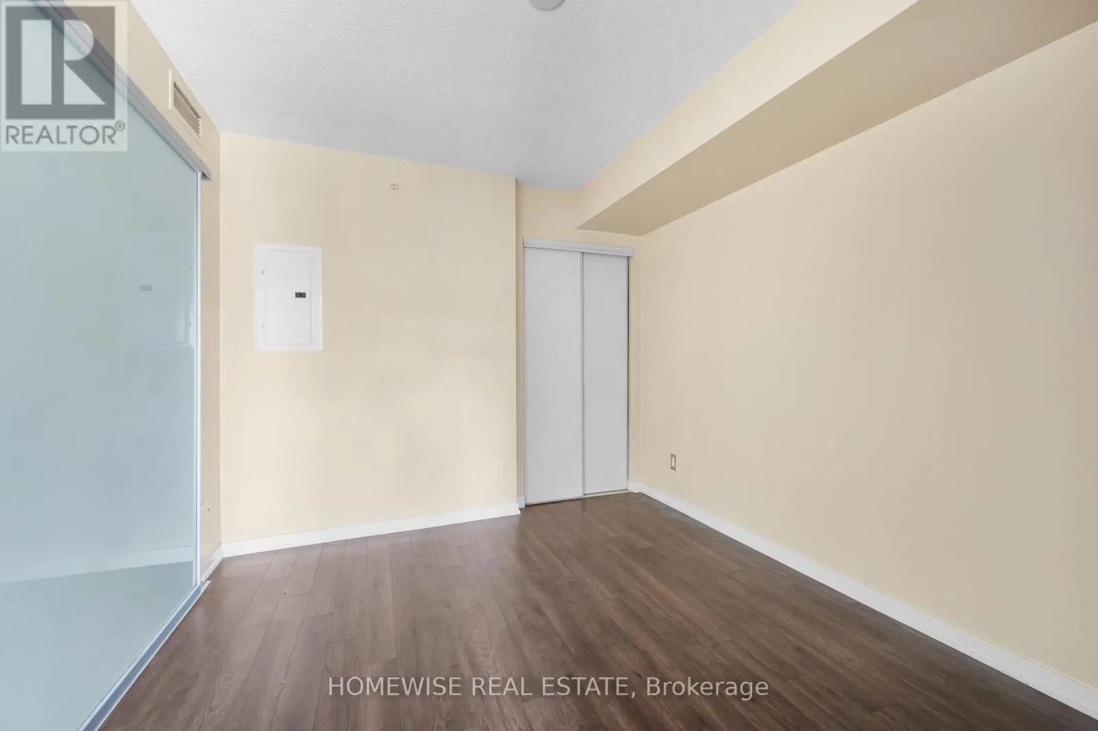 545 - 68 ABELL STREET