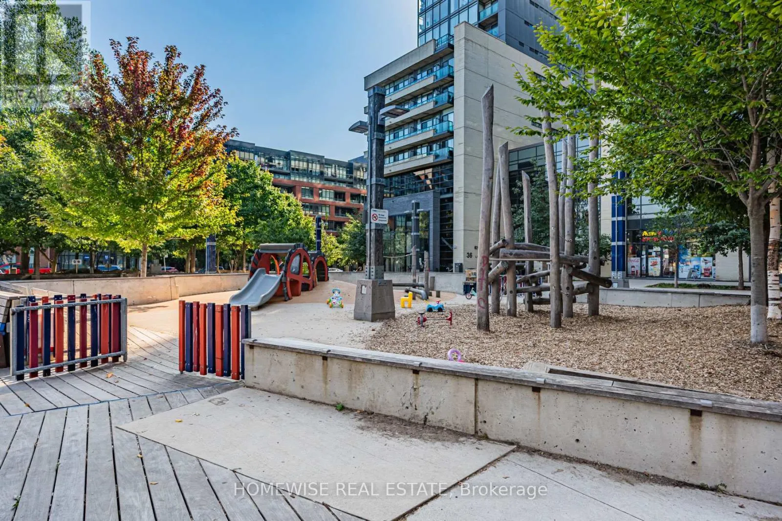 545 - 68 ABELL STREET