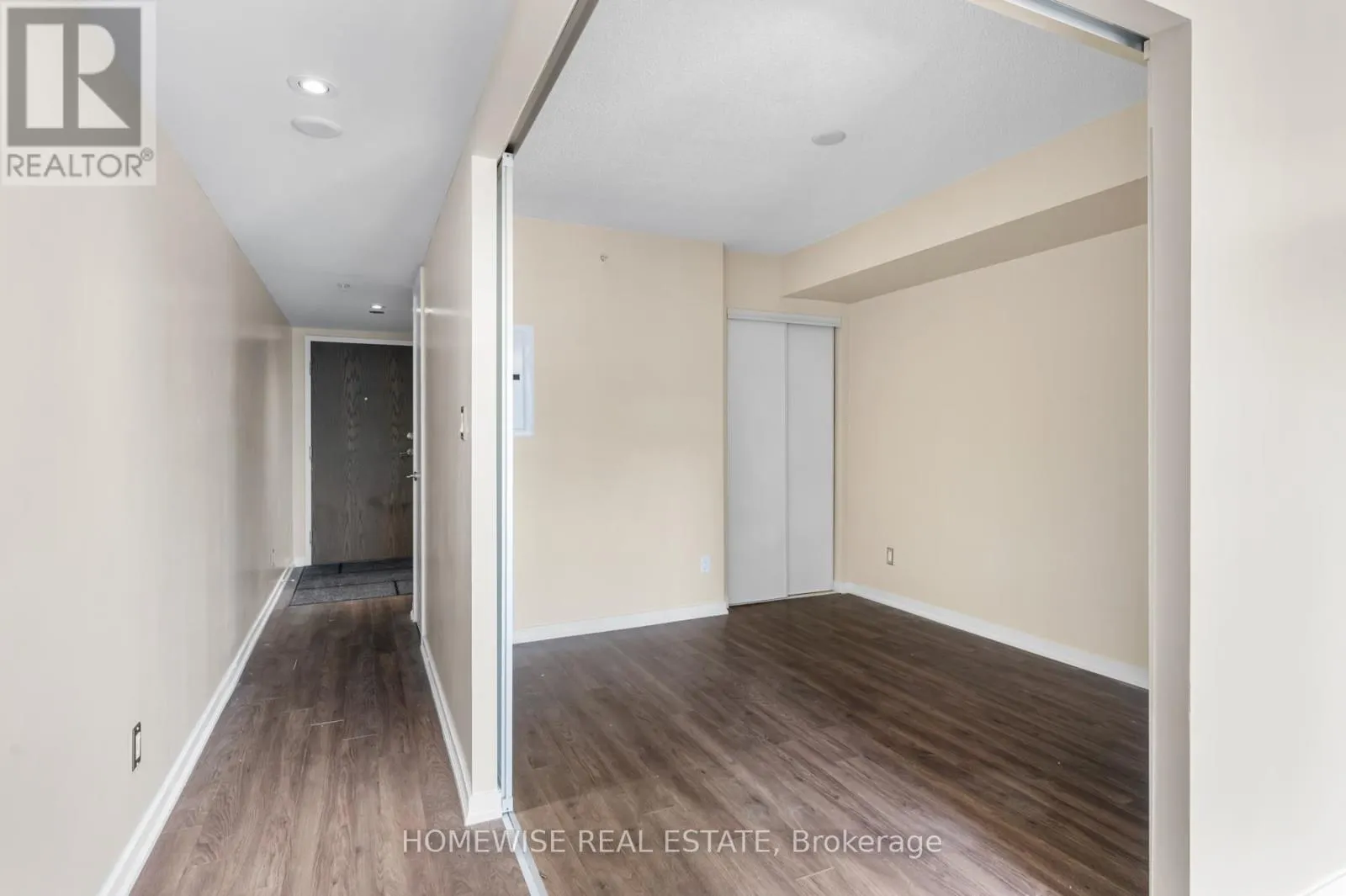 545 - 68 ABELL STREET