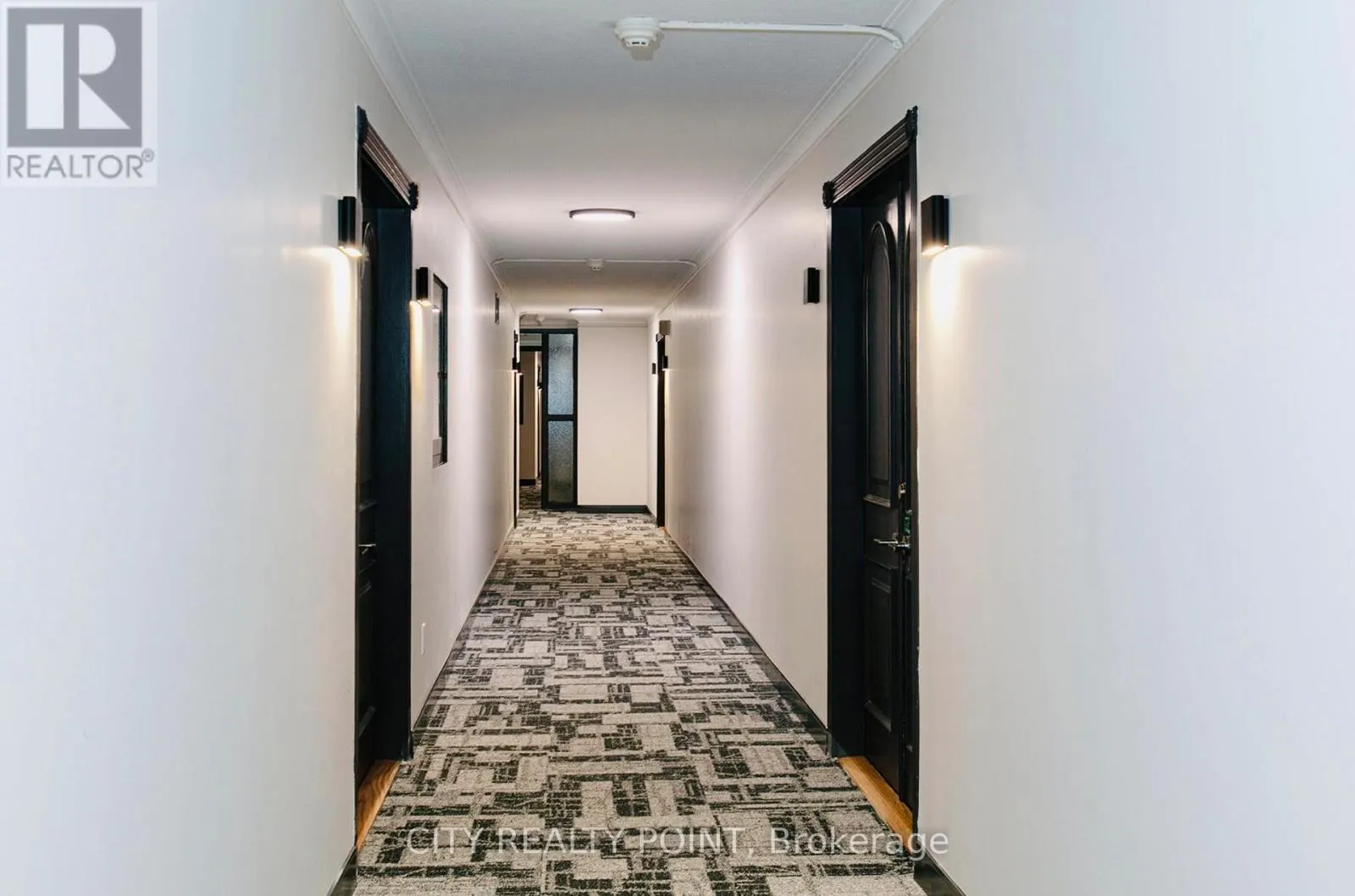 306 - 10 SHALLMAR BOULEVARD
