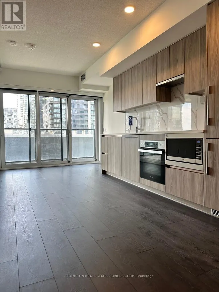 2101 - 3 CONCORD CITYPLACE WAY