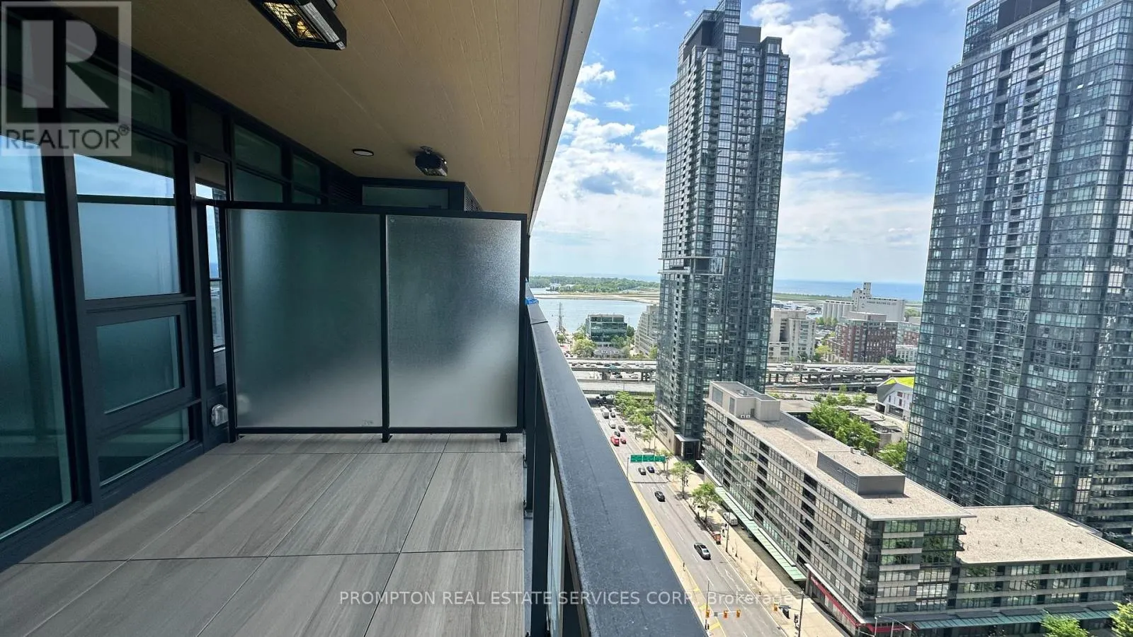 2101 - 3 CONCORD CITYPLACE WAY