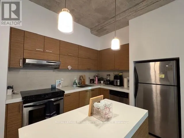 310 - 55 STEWART STREET