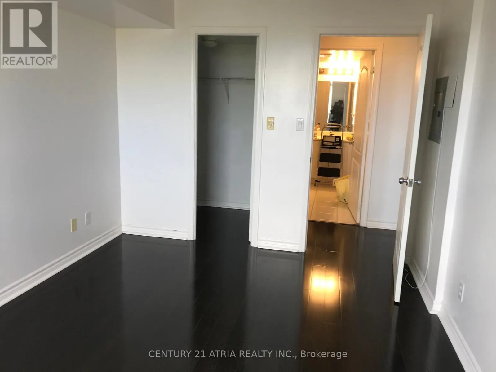 1111 - 3 REAN DRIVE