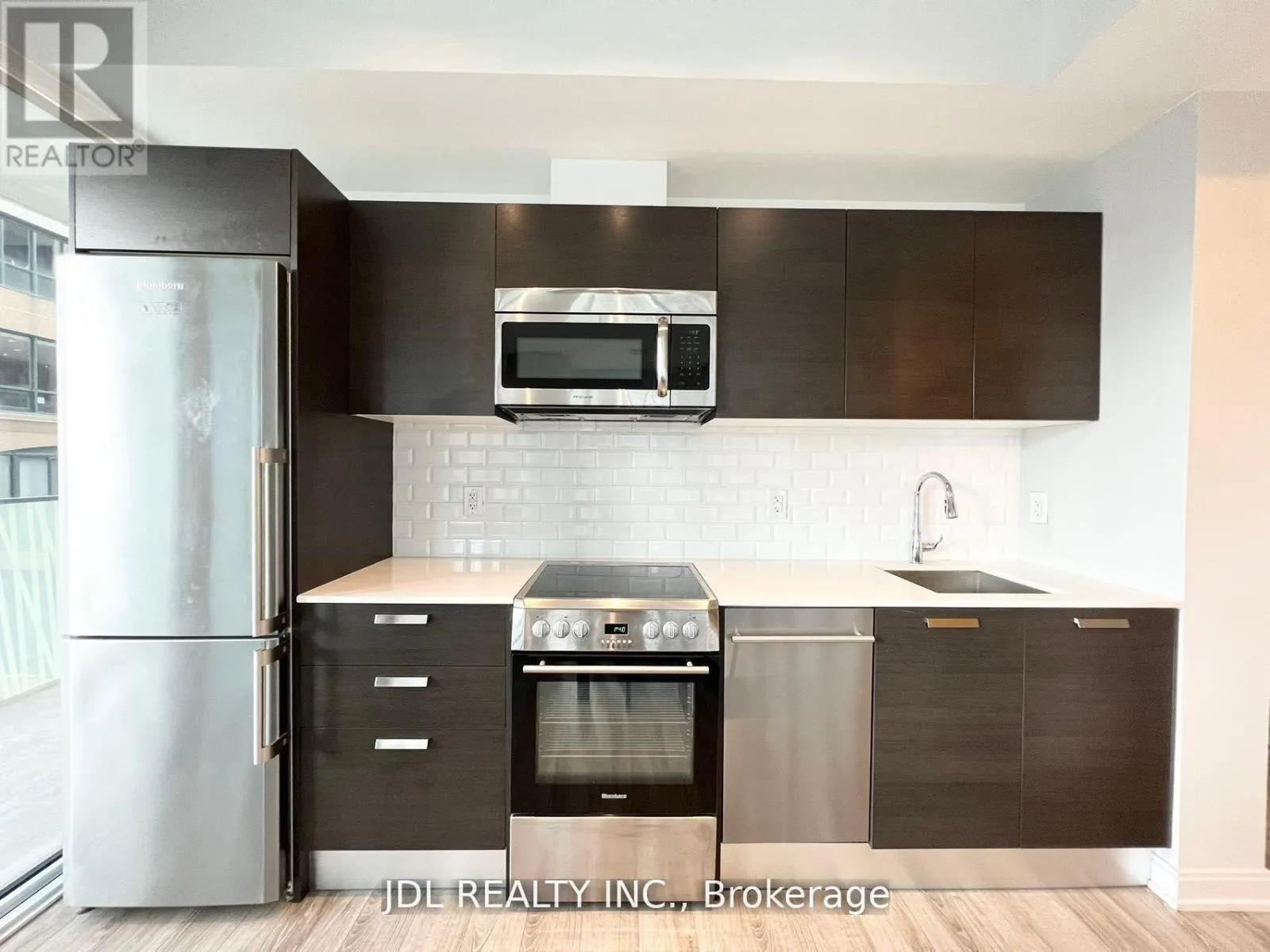 1104 - 42 CHARLES STREET E