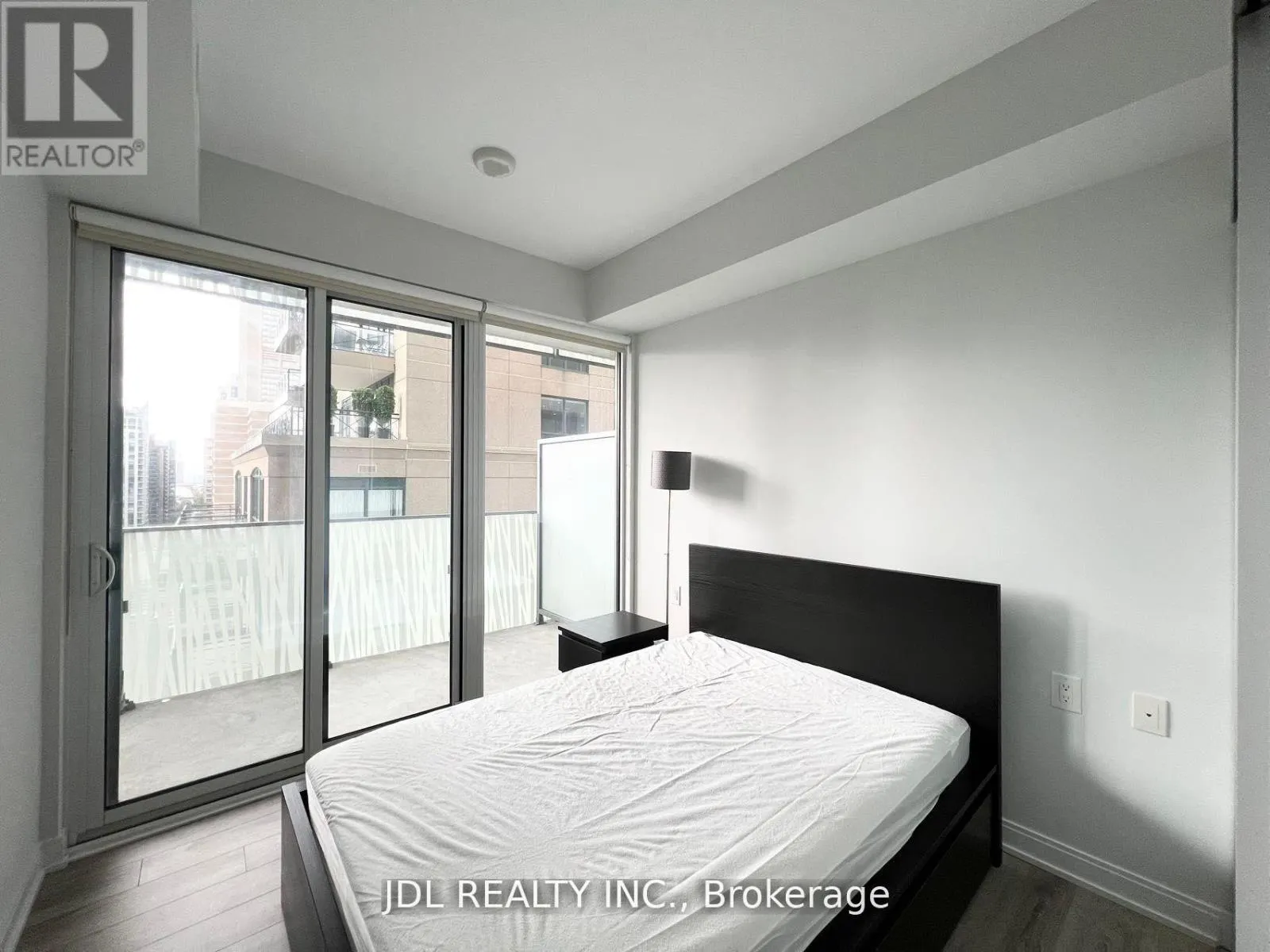 1104 - 42 CHARLES STREET E