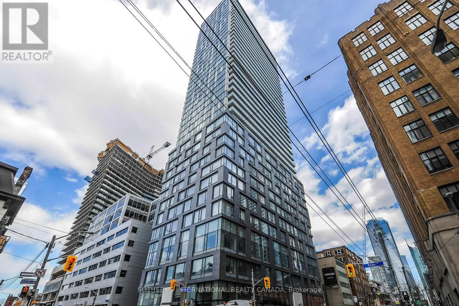 3407 - 101 PETER STREET W